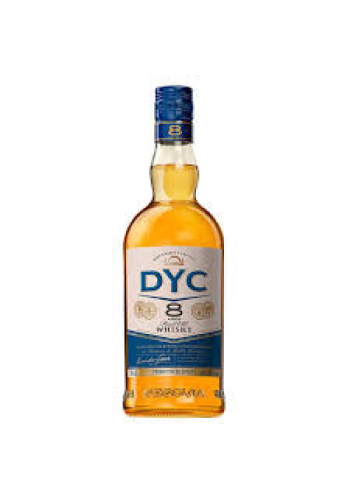 DYC Whisky finest old de 8 años, elaborado en España DYC botella de 70 cl.